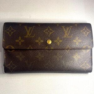 Louis Vuitton Authentic Brown and Gold  Vintage Monogram Long Wallet
